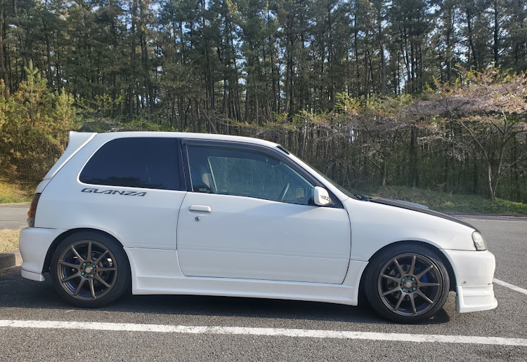 スターレットの#ドライブ・海の見える風景・海とコラボ・いつもイイネ&コメントありがとうございます🙇‍♂️に関するカスタム事例の投稿画像4枚目