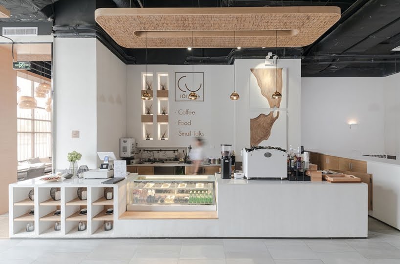 El diseño de este café fue inspirado por viajes a Italia e Indonesia
