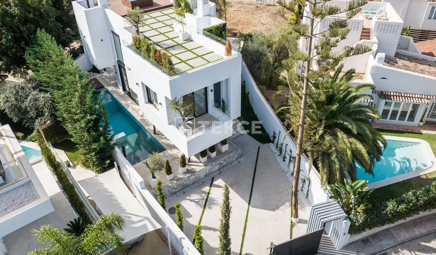 House with pool and terrace Málaga