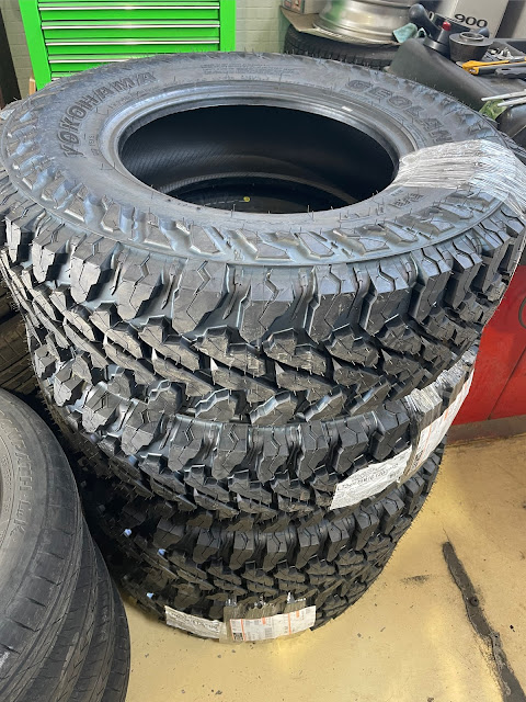 ブティック MLJ 2023年製 サマータイヤ 265/70R17 121/118Q ヨコハマ ジオランダー M/T G003 MLJ  エクストリームJ XJ04 8.0-17