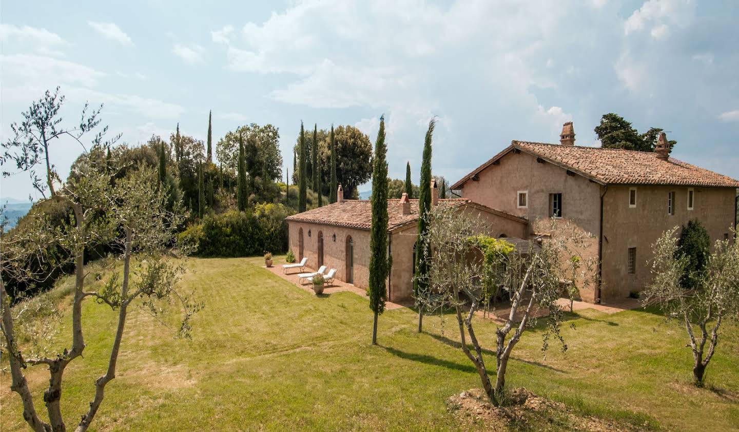 House with pool Montalcino