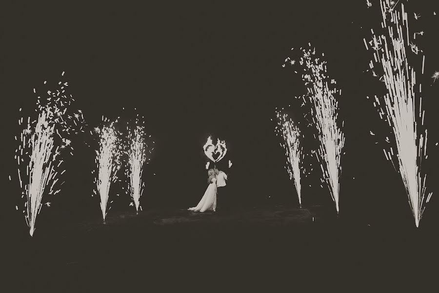 Fotografo di matrimoni Elena Gorina (gorina). Foto del 18 ottobre 2013