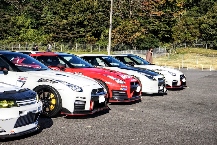 NISSAN GT-RのGT-R・R'sミーティング・R'smeeting・富士スピードウェイ・オフ会に関するカスタム事例の投稿画像2枚目