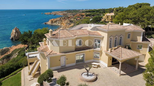Maison avec piscine en bord de mer 4