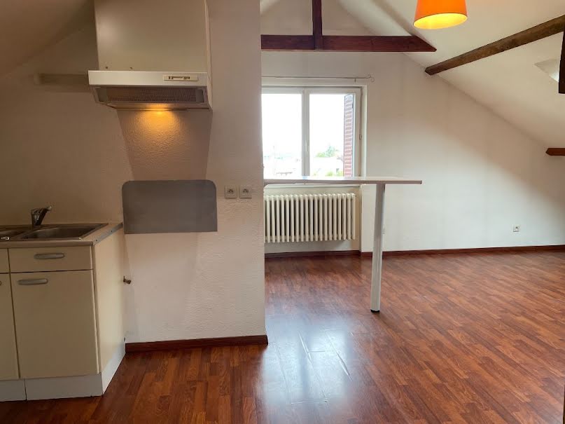 Location  appartement 2 pièces 63 m² à Echenoz-la-Méline (70000), 475 €