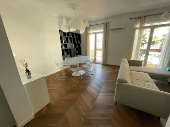 appartement à Marseille 8ème (13)