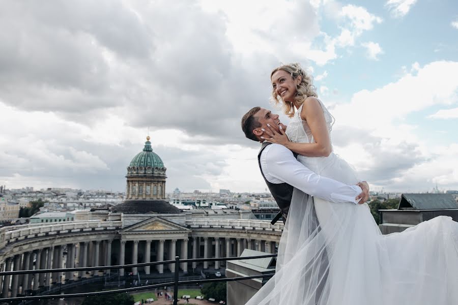 Fotograful de nuntă Roman Matveev (romanmatveev). Fotografia din 9 septembrie 2020