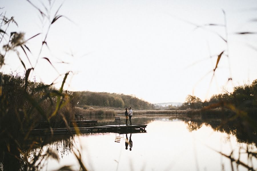 Vestuvių fotografas Szabolcs Locsmándi (thelovereporters). Nuotrauka 2020 lapkričio 14