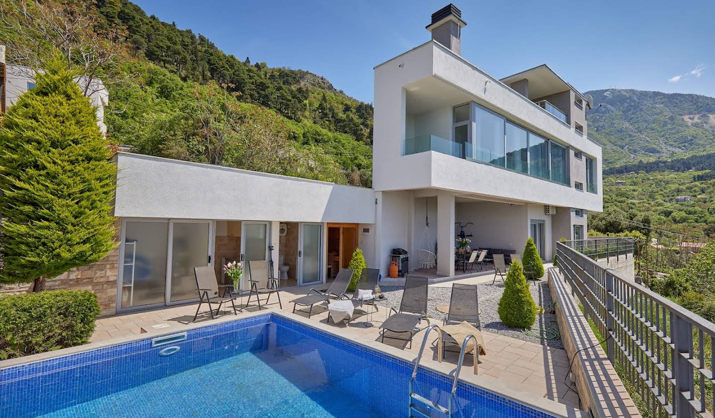 House with garden and terrace Kotor