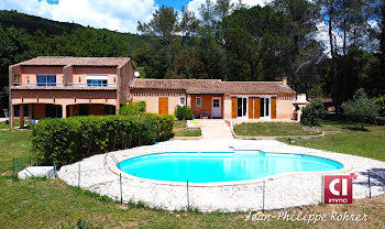 maison à Sainte-Anastasie-sur-Issole (83)