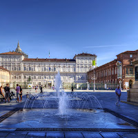 Giochi d'acqua in centro città di 