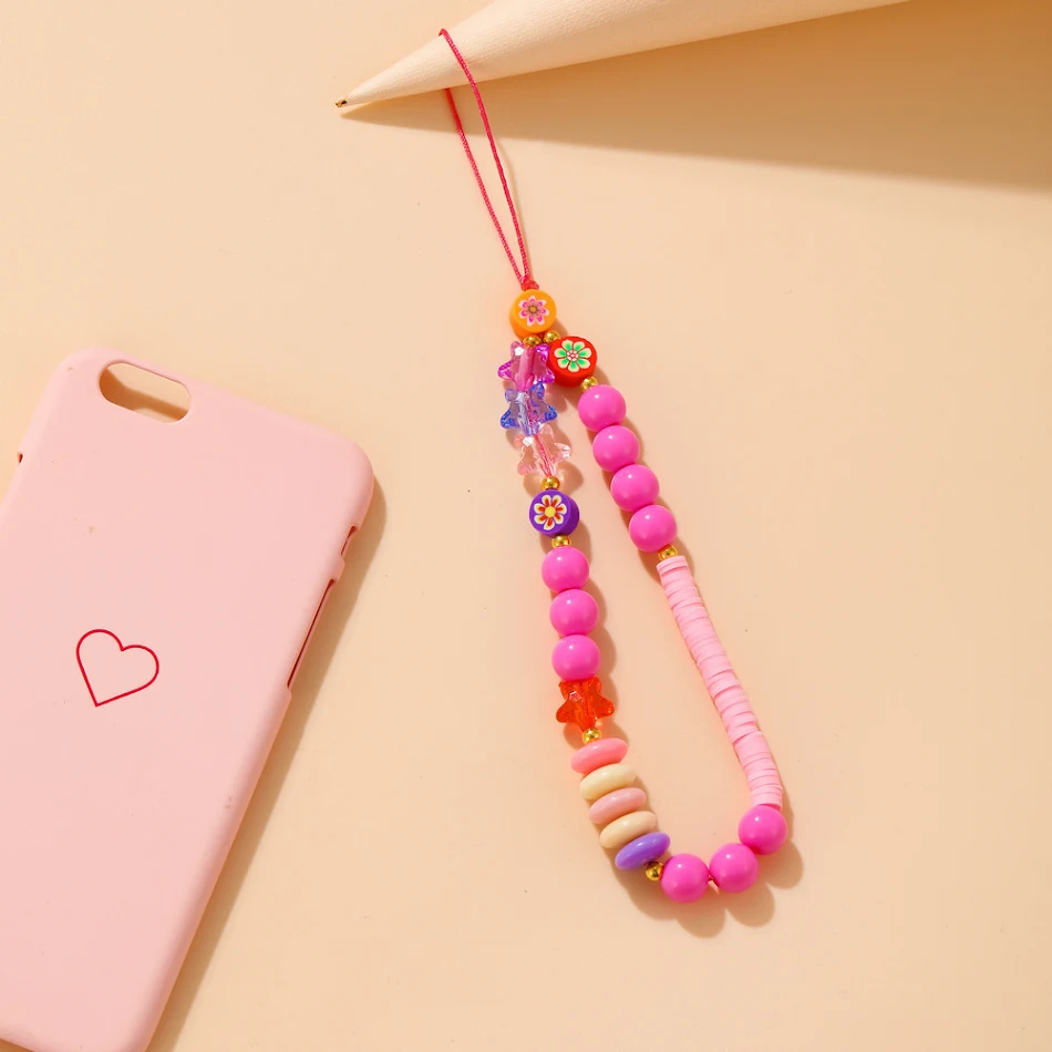 Bohemen regenboog polymeerklei kralen glazen kralen telefoonketting. Kleurrijk en uniek accessoire voor je telefoon.