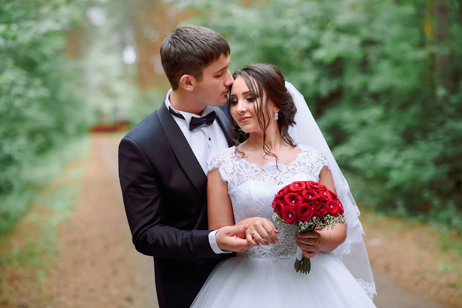 Nhiếp ảnh gia ảnh cưới Vladimir Vershinin (fatlens). Ảnh của 16 tháng 2 2018