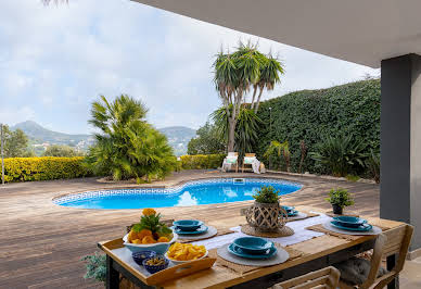 Maison avec jardin et terrasse 10