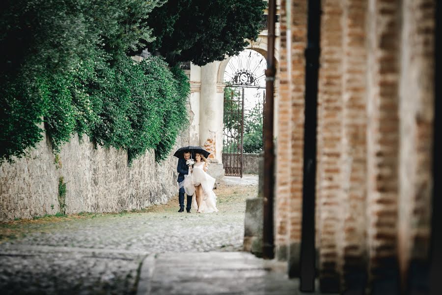 Fotografo di matrimoni Vitalik Gandrabur (ferrerov). Foto del 8 novembre 2019