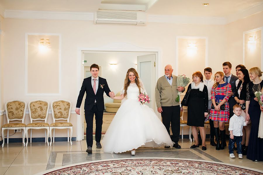 Fotografo di matrimoni Anna Ushakova (nutka). Foto del 15 maggio 2017