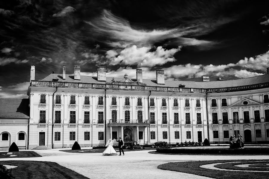 Fotógrafo de casamento József Márk Losonczi (losonczi). Foto de 18 de setembro 2023