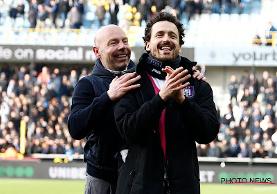 Fredberg haalt zijn slag thuis en hengelt eerste zomertransfer van Anderlecht (voor een prikje) binnen