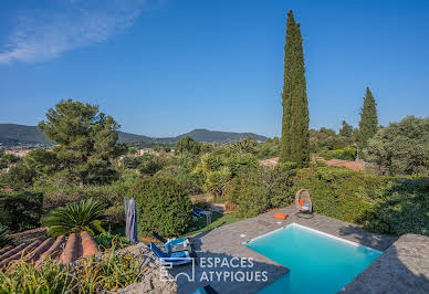 Maison avec piscine et terrasse 9