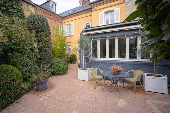 Maison avec terrasse