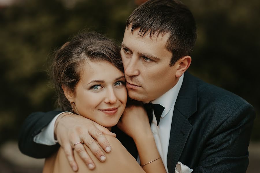 Fotógrafo de casamento Valeriya Kolosova (kolosovaphoto). Foto de 28 de março 2018