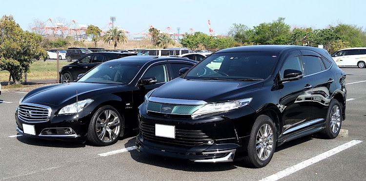 シーマのシーマハイブリッド・ハリアー・ウッドフレンズ名古屋港ゴルフ倶楽部・シーマ生産終了・ゴルフ好きに関するカスタム事例の投稿画像3枚目