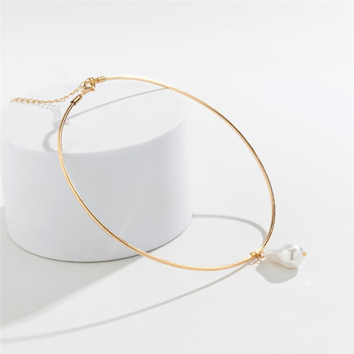 Title 6, Womens Fashion Temperament Shaped Pearl Pendan...