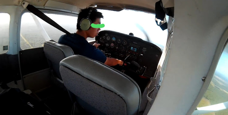 RX-8のCessna・Cessna 172・ドライブ・アルファロメオ・ツインスパークに関するカスタム事例の投稿画像1枚目