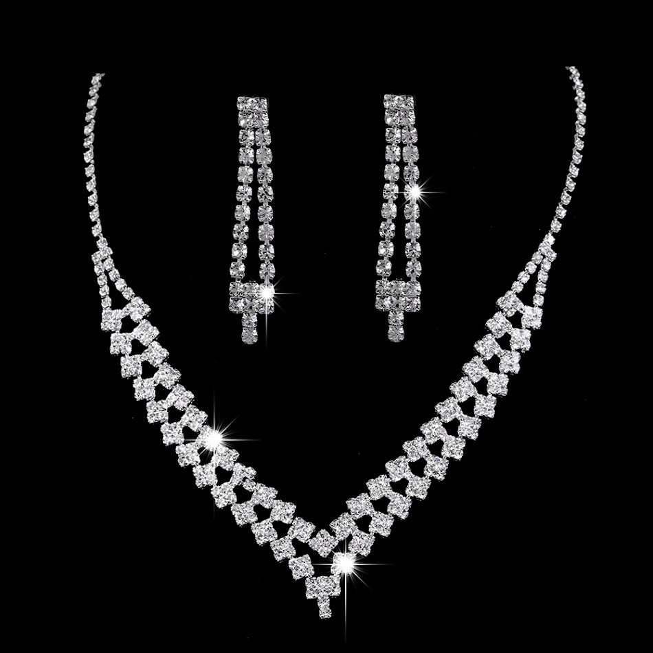 Complete Sieradenset Ketting en Oorbellen Waterdruppel met Zirkonia en Strass voor een elegante en glamoureuze uitstraling, ideaal voor feesten