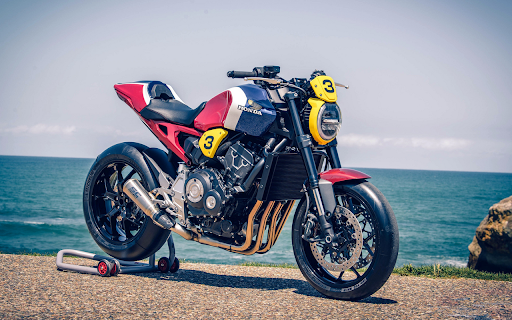 Custom Motorcycle Shines By the Seaside screenshot 2