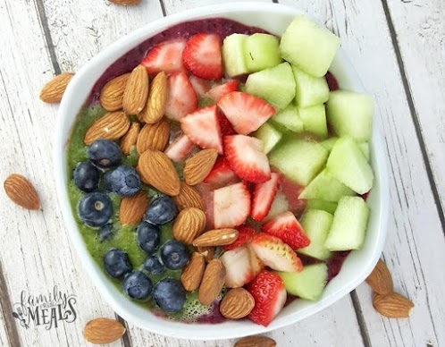 Berry Green Smoothie Bowl