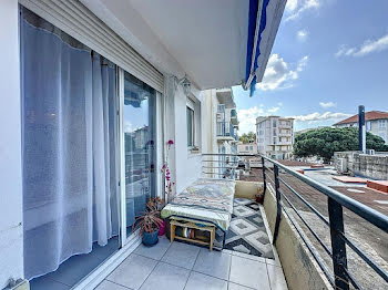 appartement à Juan les pins (06)