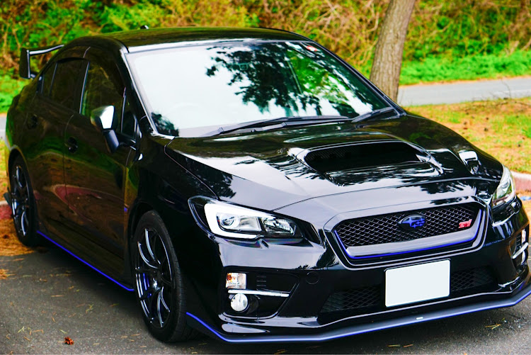 WRX STIの繋がれフェイスドンっ・VAB・ドライブ・暑い・お誘い待ってますに関するカスタム事例の投稿画像1枚目