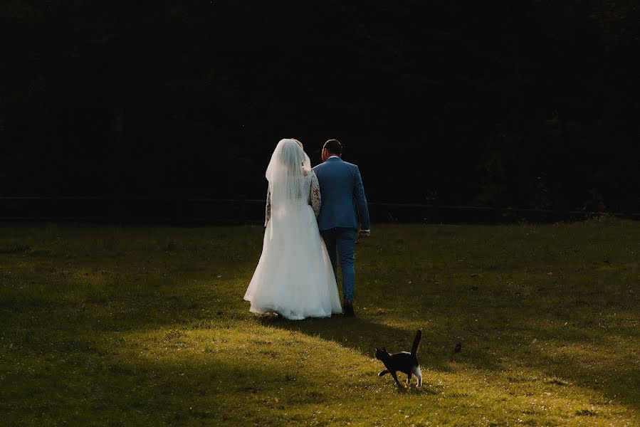 Fotógrafo de casamento Ionut Bogdan Patenschi (ionutbogdanpat). Foto de 4 de abril 2019