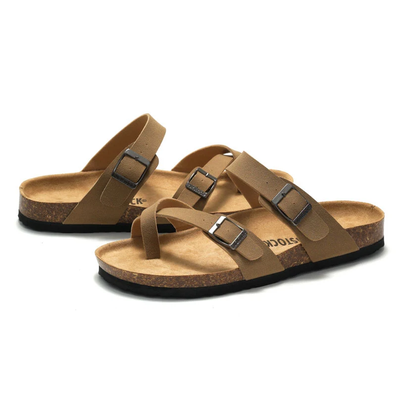Trendy kurken sandalen voor dames en koppels, ideaal voor buiten. Comfortabele en stijlvolle sandalen voor zomerse outdoor activiteiten.