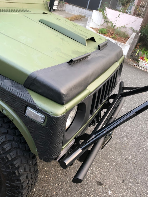 ジムニーのJA11・ja11v・ノーズブラ・タイヤ引き渡しに関するカスタム事例の投稿画像2枚目