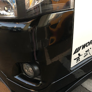 ハイエースバン TRH200V