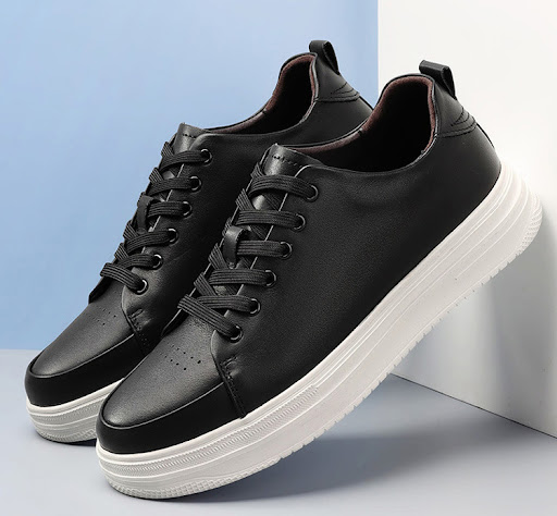 Title 10, Invisible height-increasing breathable platform...