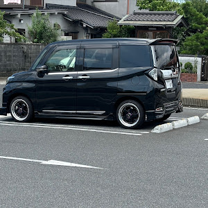 ルーミーカスタム