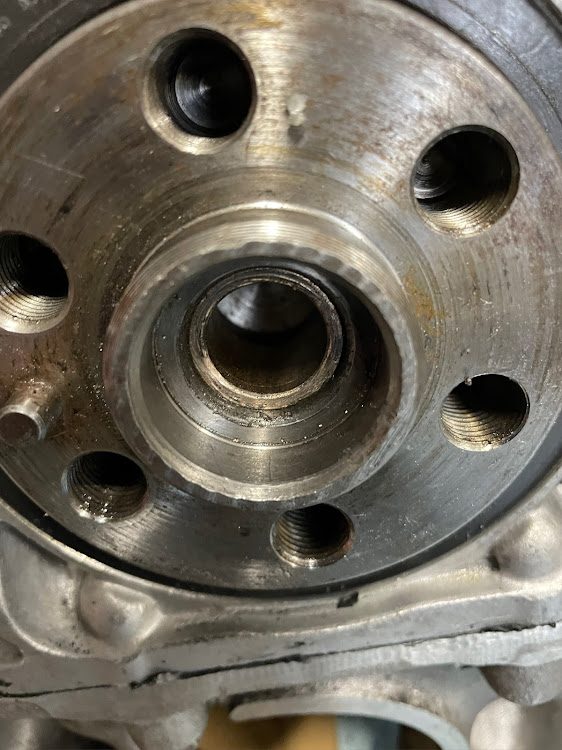 スカイライン GT-RのR33・DIY・スカイラインGT-R・RB26・エンジンオーバーホールに関するカスタム事例の投稿画像1枚目