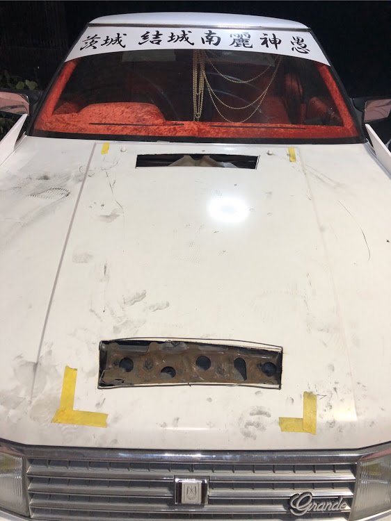 マークIIの暴走族・自作FRP・ダクト・マークII・街道レーサーに関するカスタム事例の投稿画像2枚目