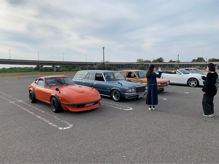 フェアレディZの旧車イベント・ヨンメリ・旧車女子・車好き女子と繋がりたい・富山のジェームスディーンに関するカスタム事例の投稿画像6枚目