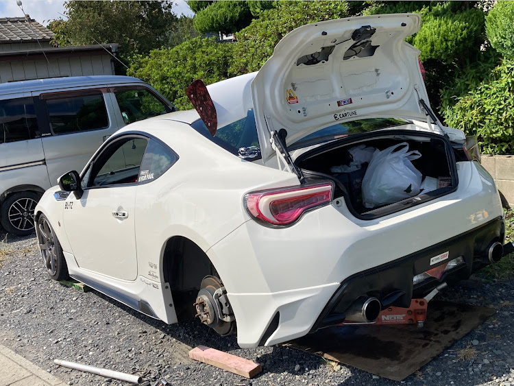 86の毎日楽しく元気にに関するカスタム事例の投稿画像1枚目