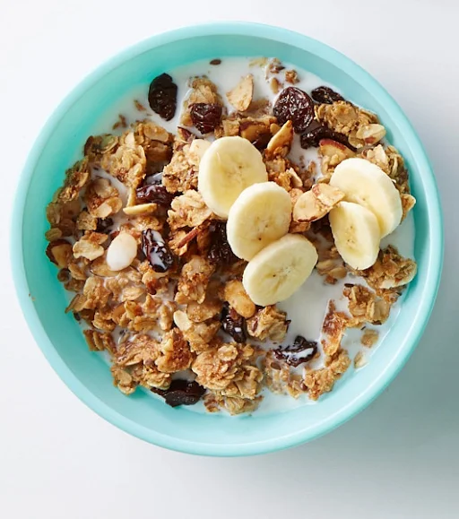 Granola (230Gms) + Fresh Fruits + Skimmed Milk