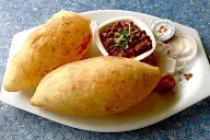 Pandit Ji Paharganj Ke Chole Bhature photo 1