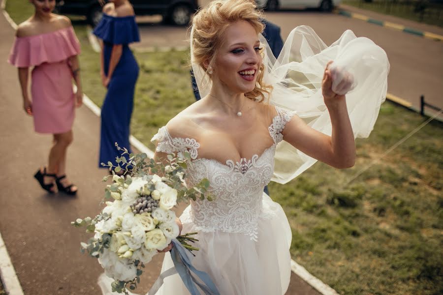 Photographe de mariage Aleksey Galushkin (photoucher). Photo du 19 juin 2018