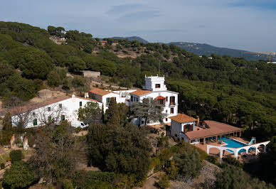 House with garden and terrace 12