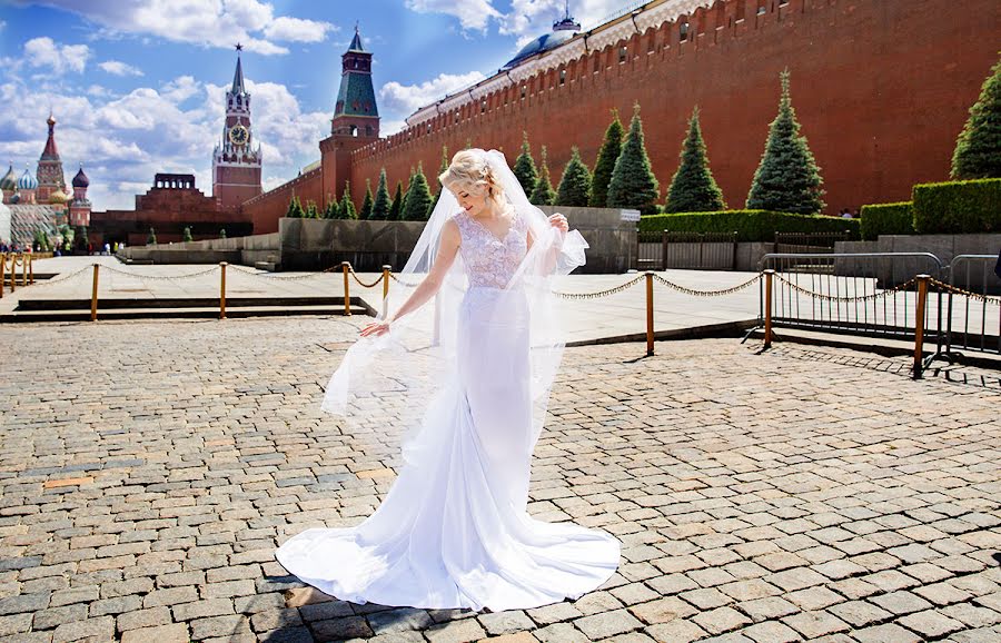 Wedding photographer Yana Yavorskaya (yanna1383). Photo of 7 June 2015