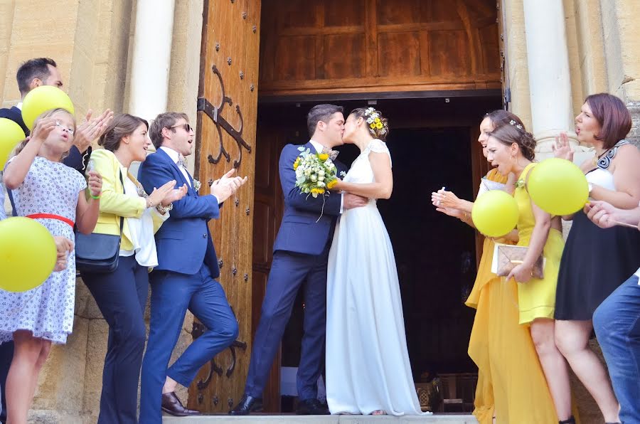 Fotografo di matrimoni Caroline Morin (carolinemorin). Foto del 2 aprile 2019