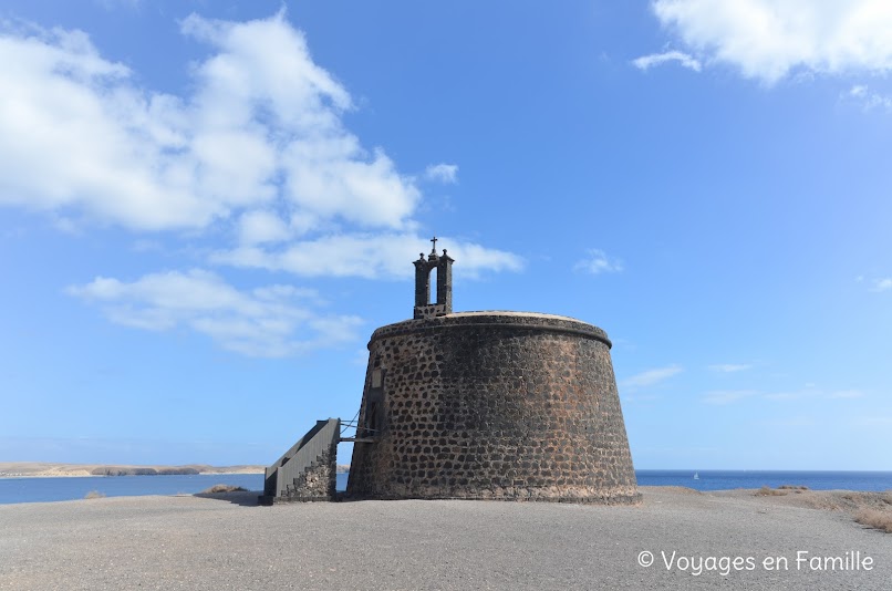 Playa Blanca, Castillo